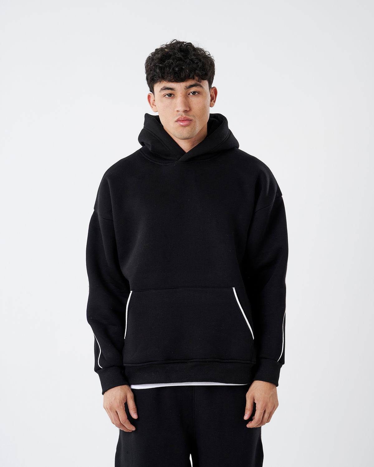 BLACK HOODIE SINGLE STRIPE SWEATSHIRT