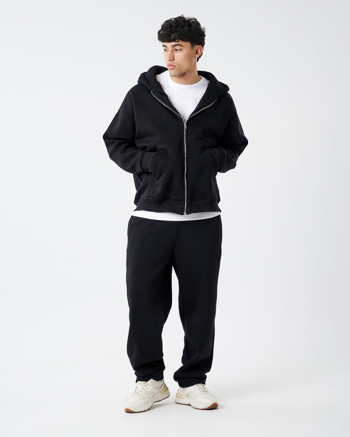 BLACK FULL ZIPPER HOODIE SWEATSHIRT
