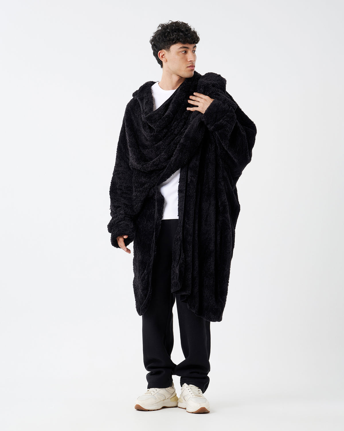 BLANKET BLACK