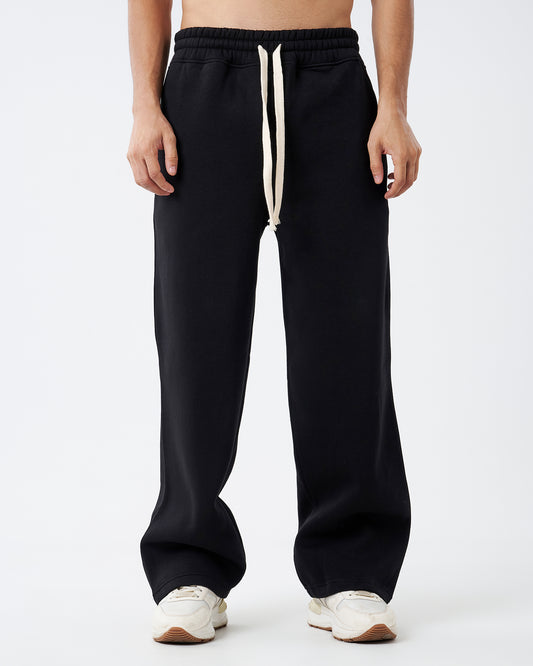 black bagy sweatpants