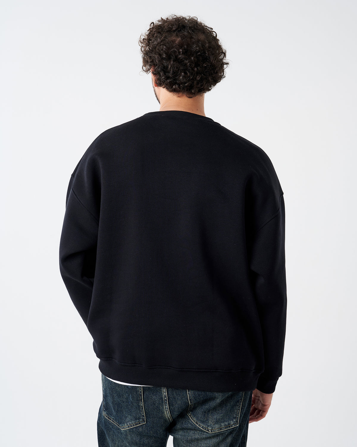 Black Round Sweatshirt