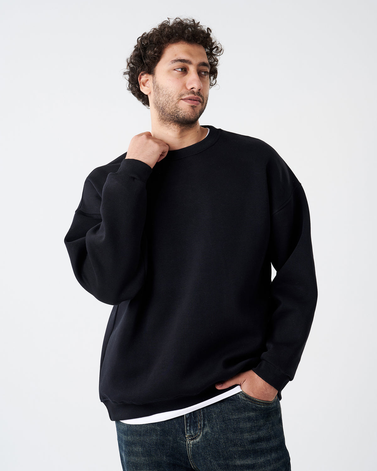 Black Round Sweatshirt