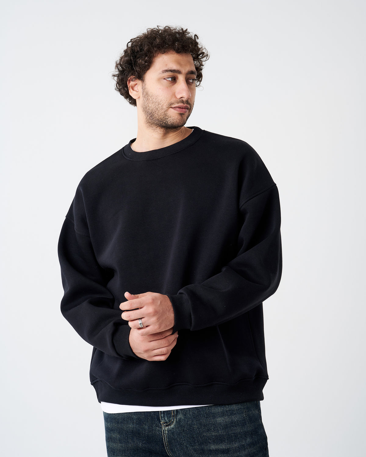 Black Round Sweatshirt