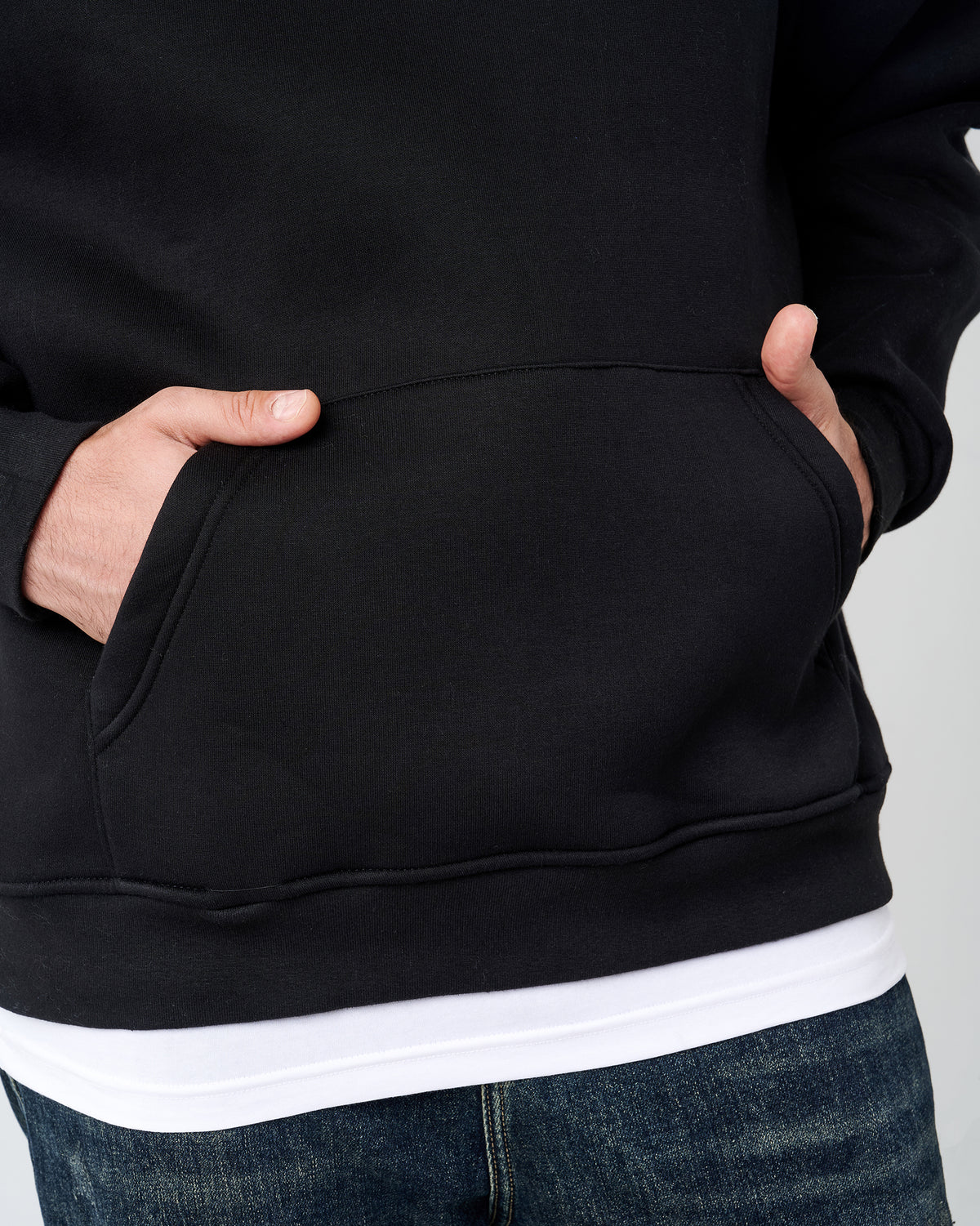BLACK HOODIE SWEATSHIRT