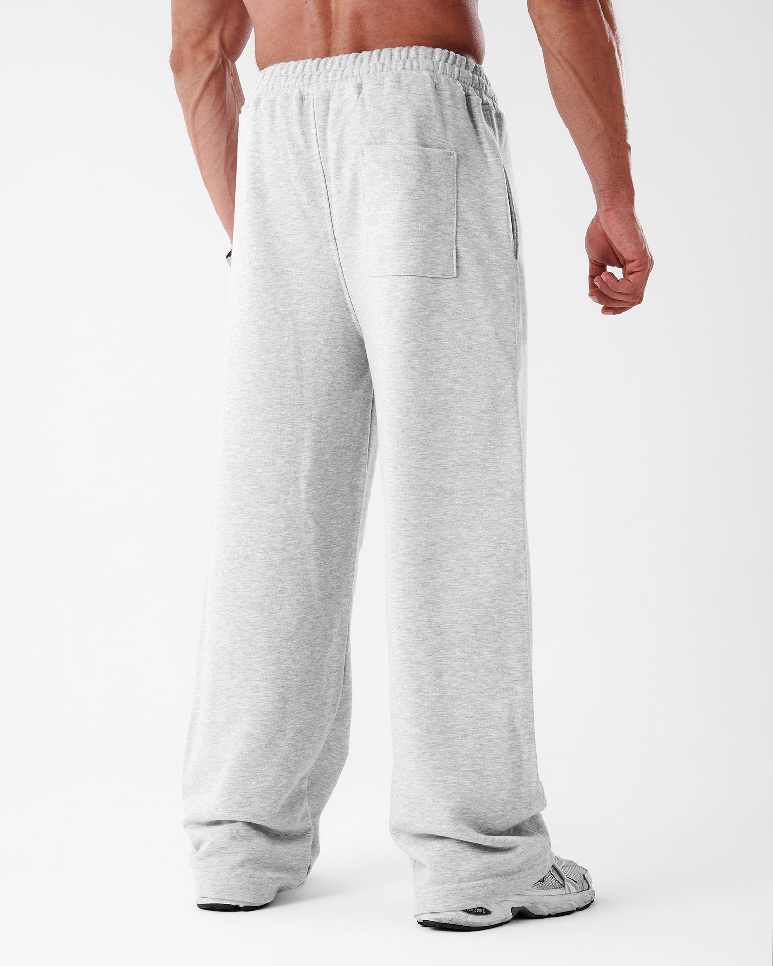 gray bagy sweatpants