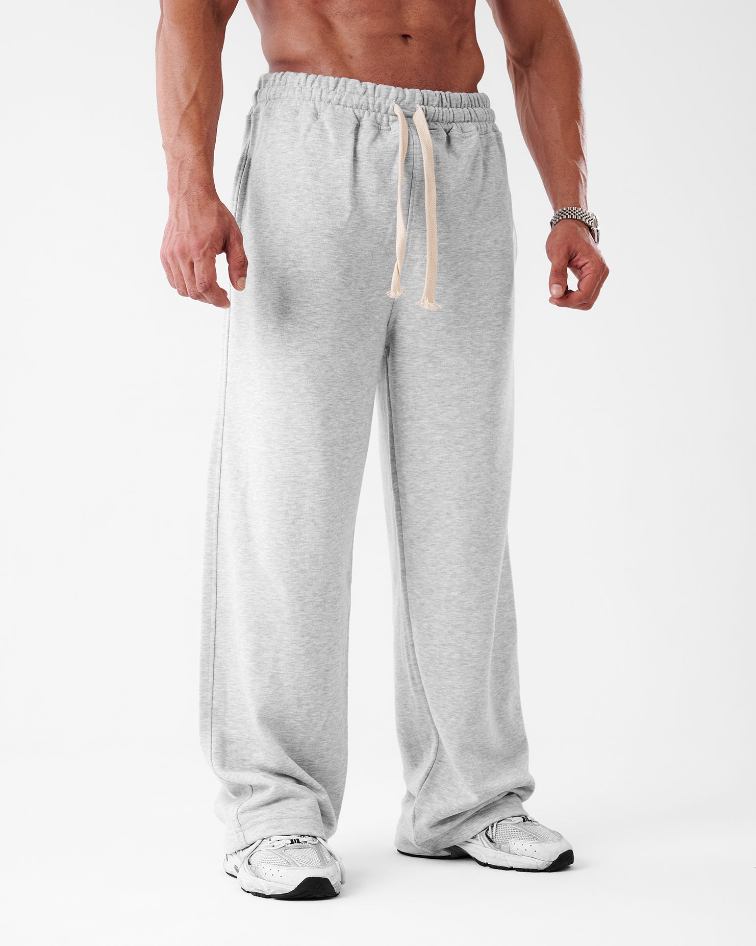 gray bagy sweatpants