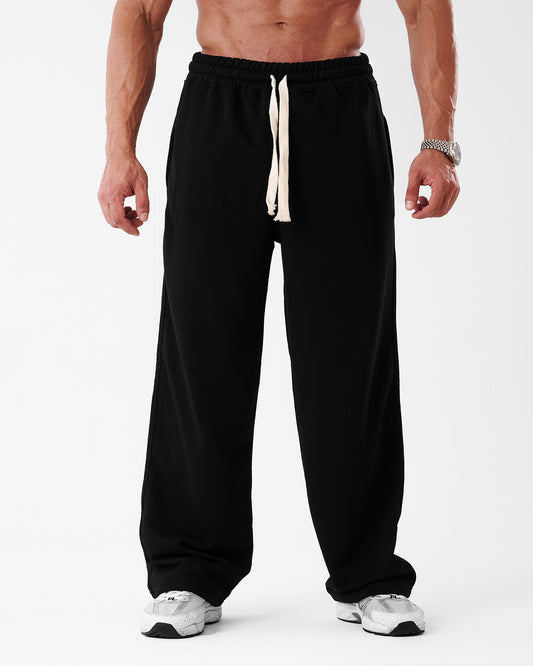 black bagy sweatpants