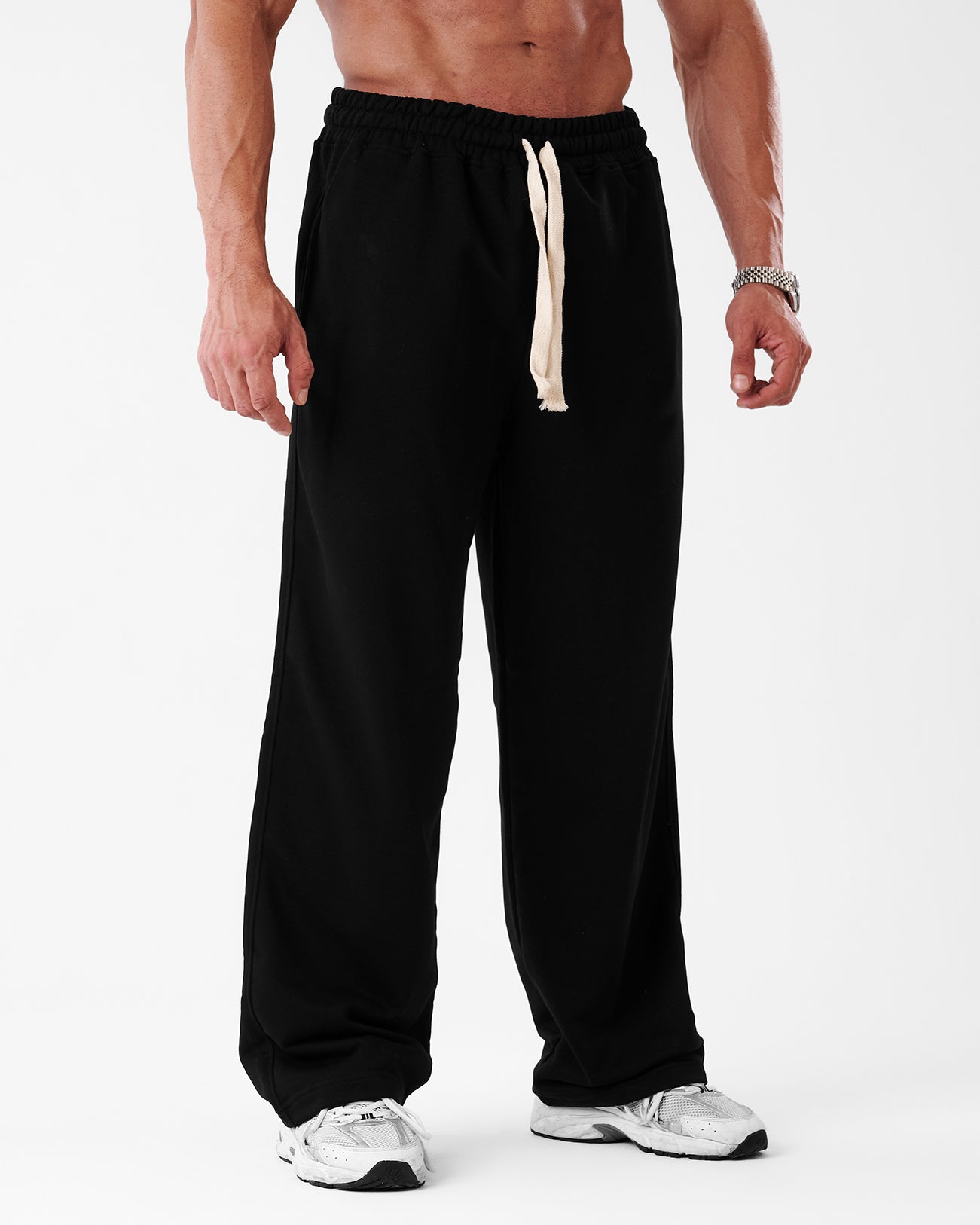 black bagy sweatpants