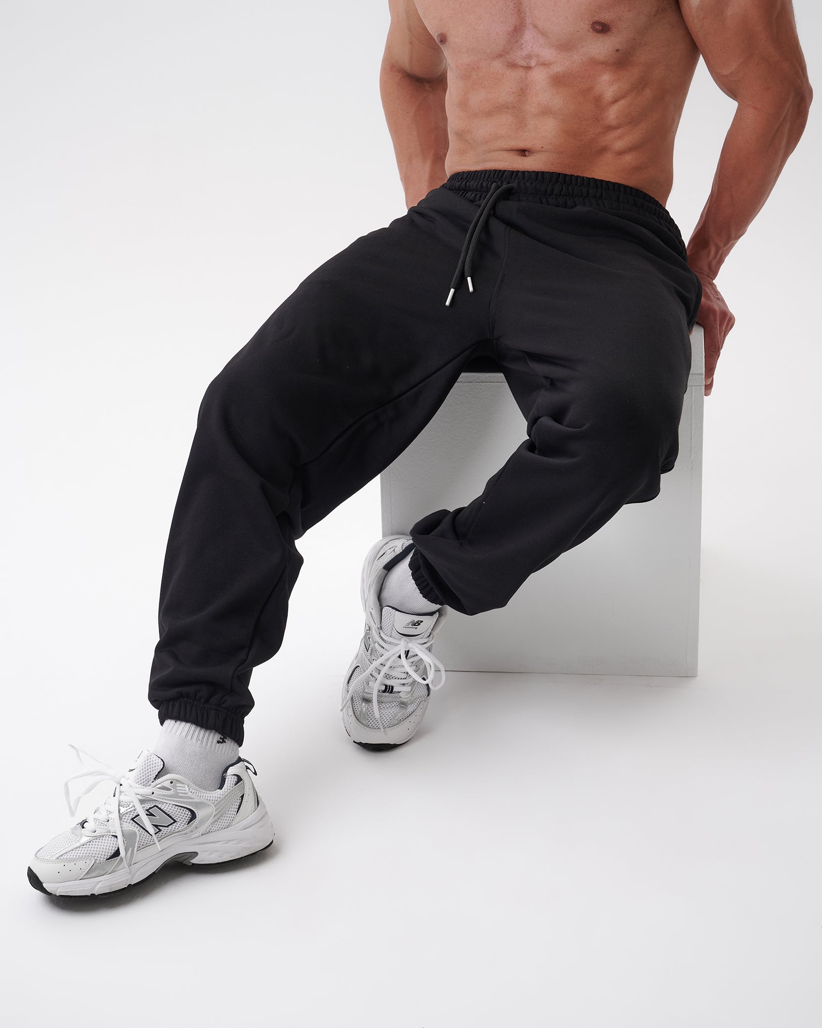 Black Regular Sweatpant