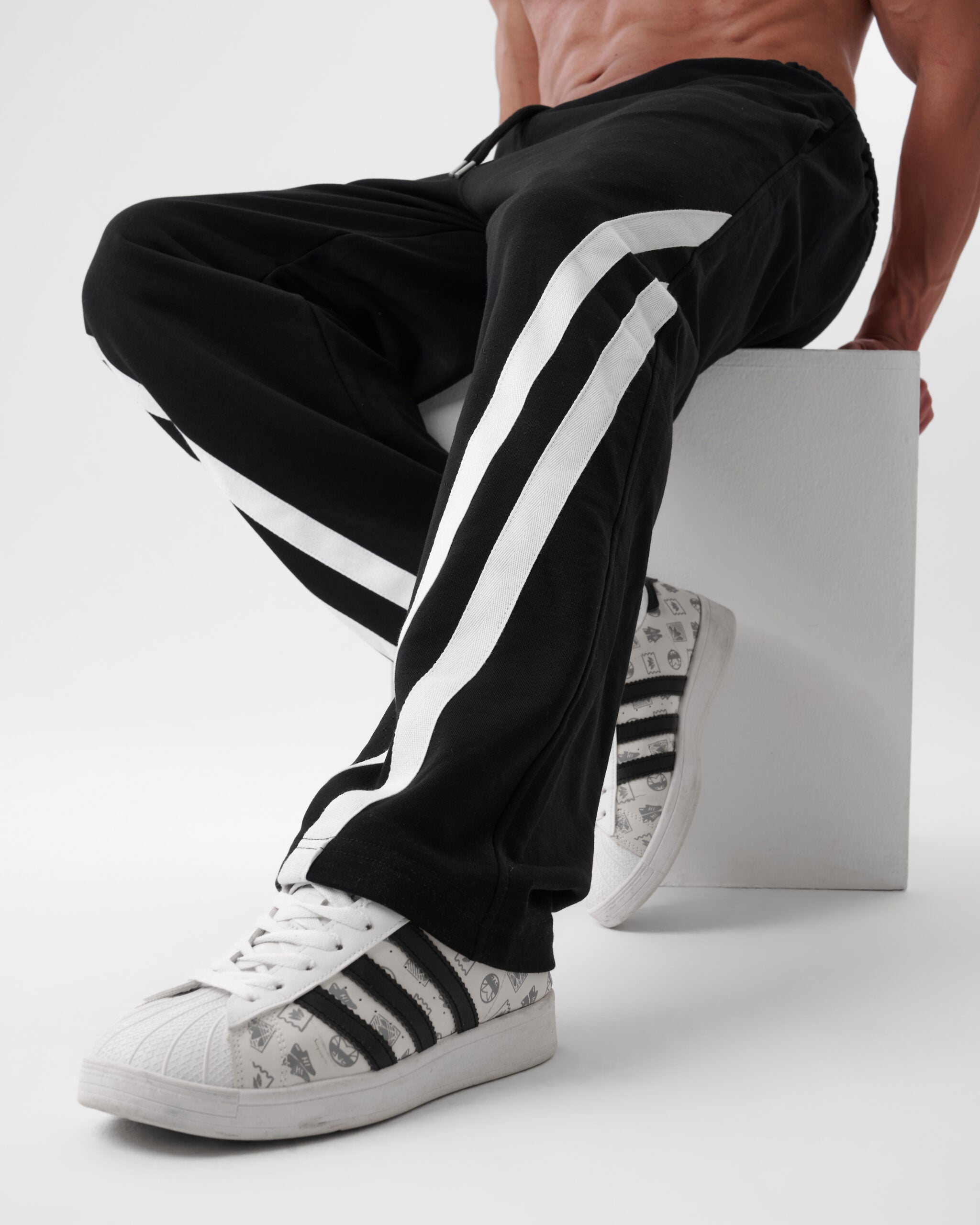 Black Four Stripe v2 Sweatpants