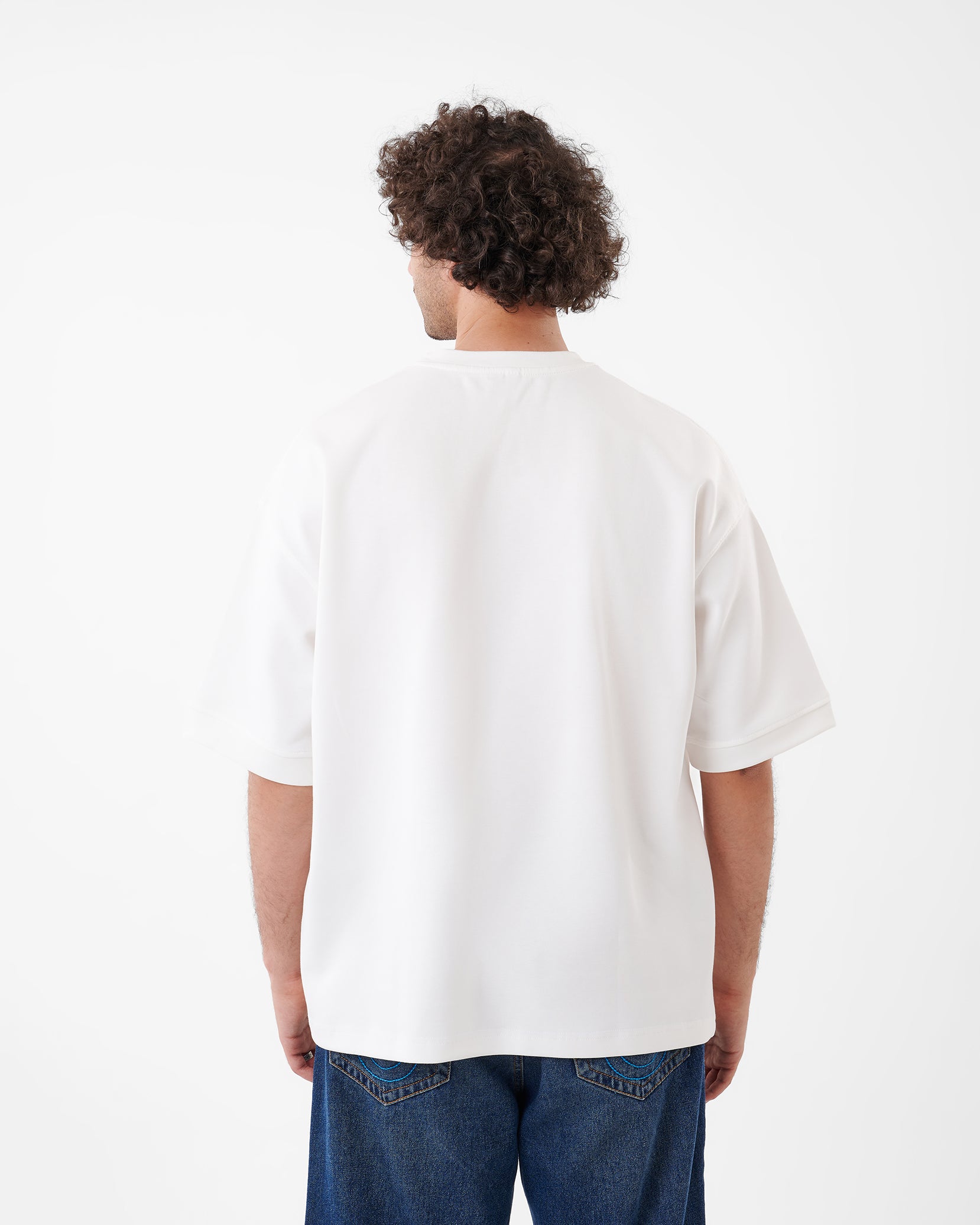 WHITE T-SHIRT OVERSIZED