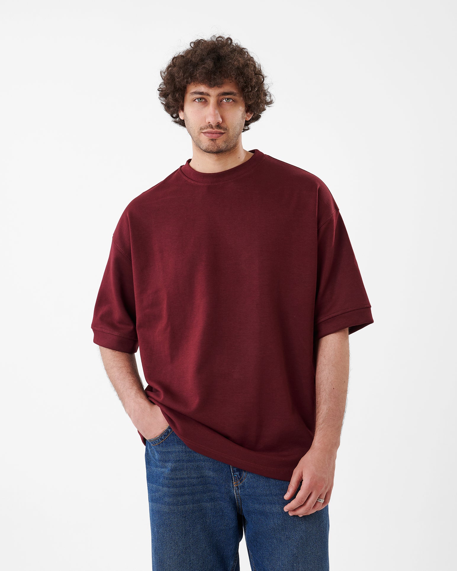 BURGUNDY T-SHIRT OVERSIZED