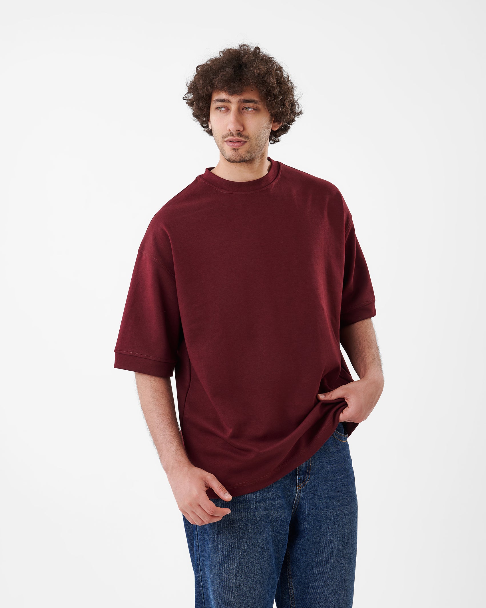 BURGUNDY T-SHIRT OVERSIZED