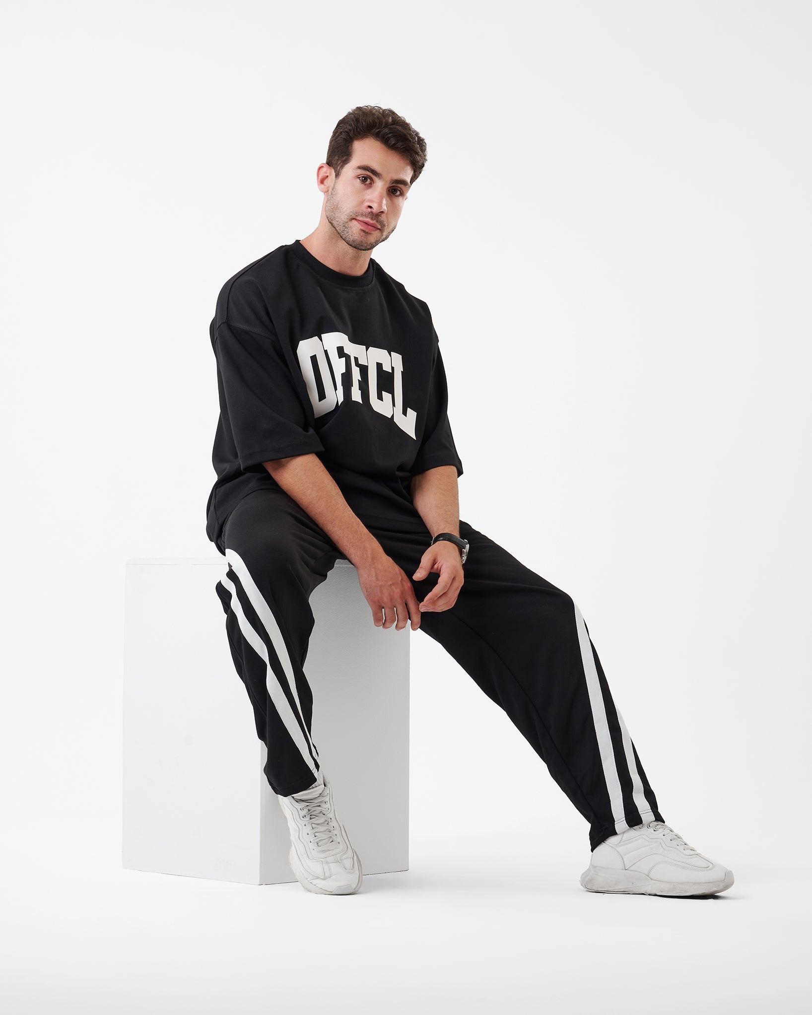 BLACK PRINTED OFFCL T-SHIRT OVERSIZED