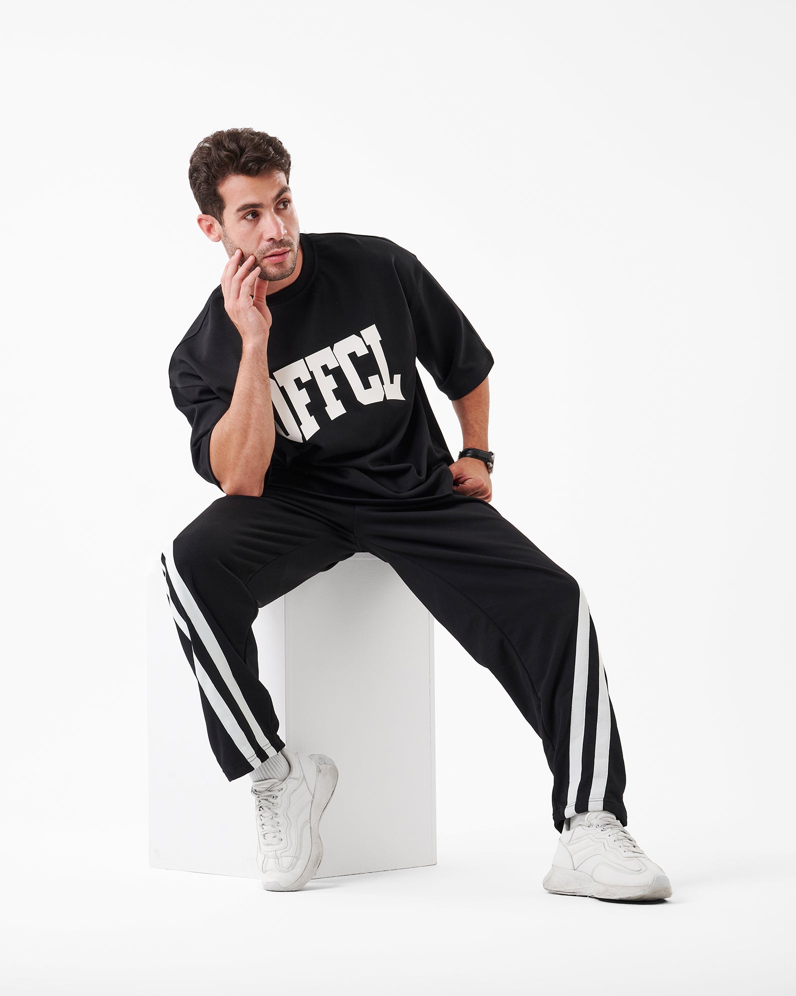 BLACK PRINTED OFFCL T-SHIRT OVERSIZED