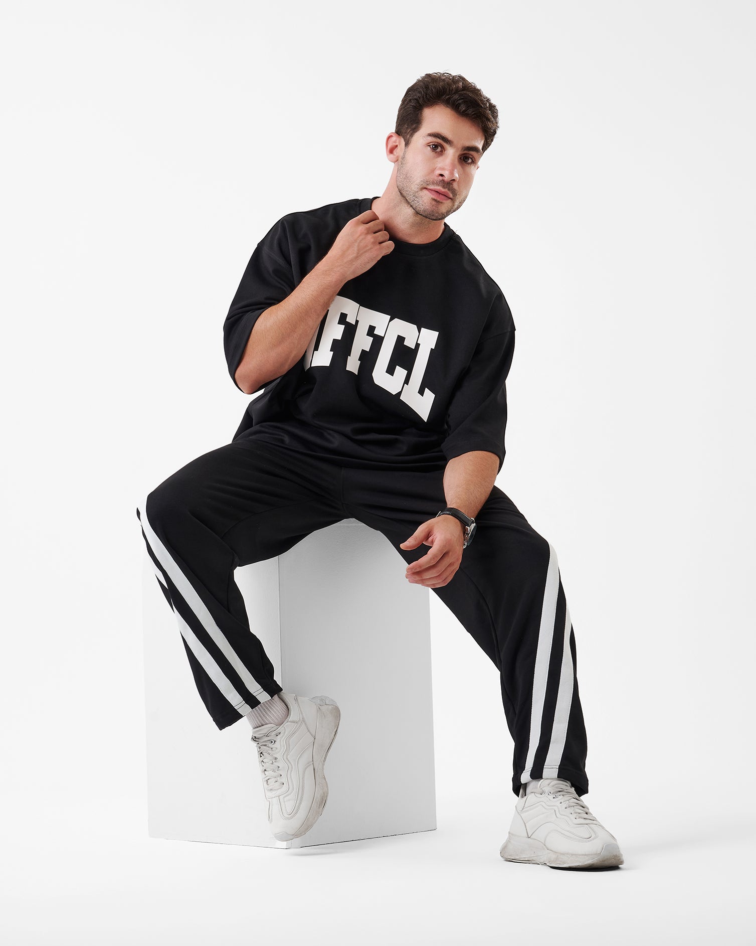 BLACK PRINTED OFFCL T-SHIRT OVERSIZED