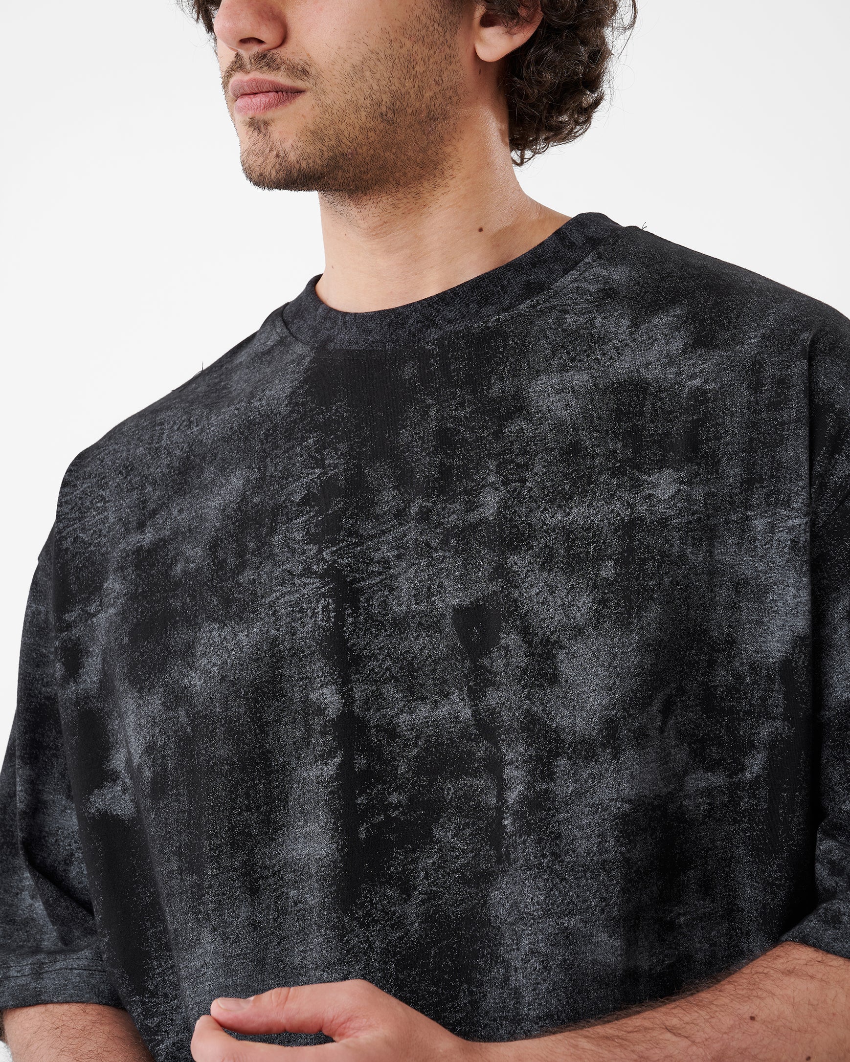 TIE-DYE BLACK T-SHIRT OVERSIZED