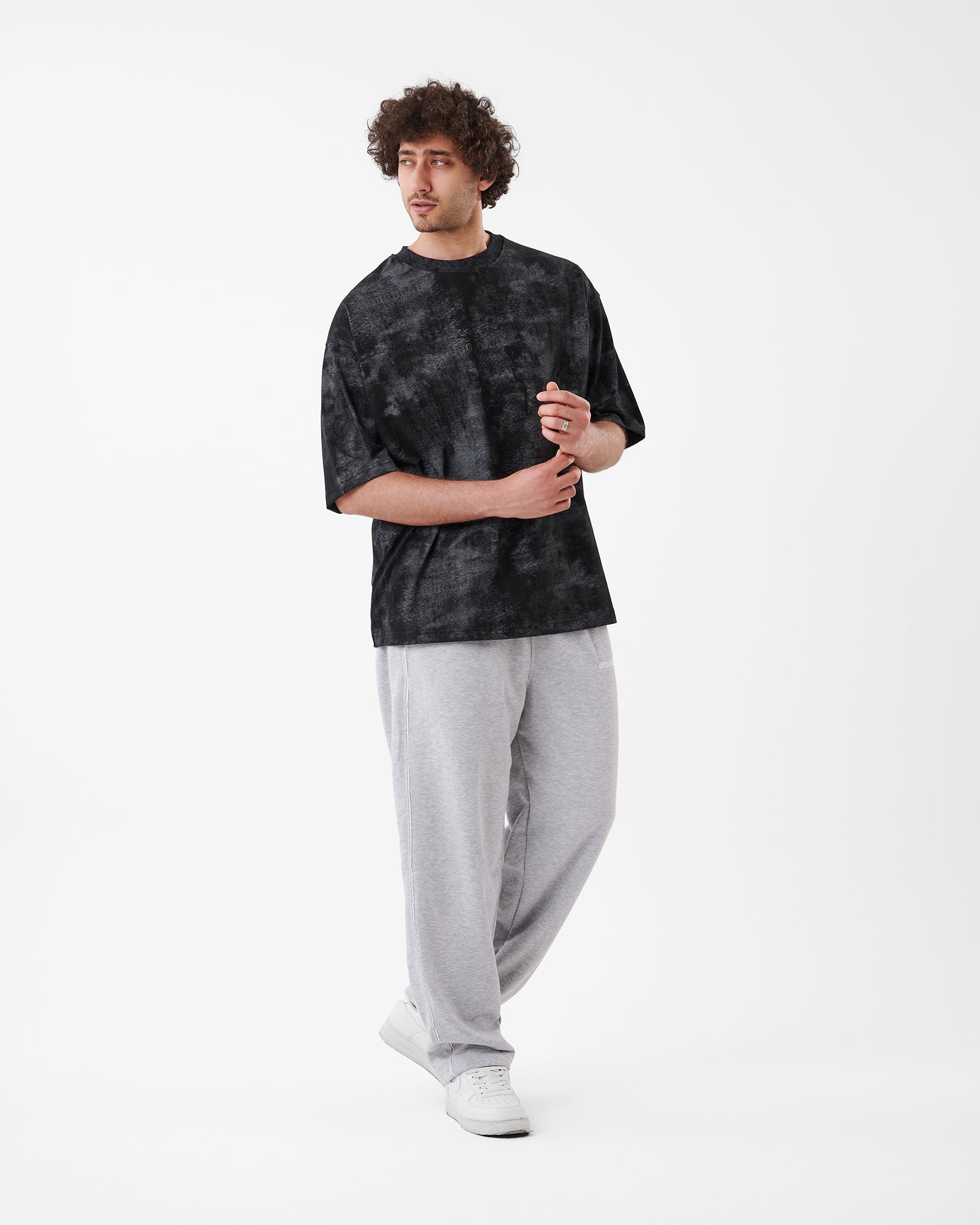 TIE-DYE BLACK T-SHIRT OVERSIZED